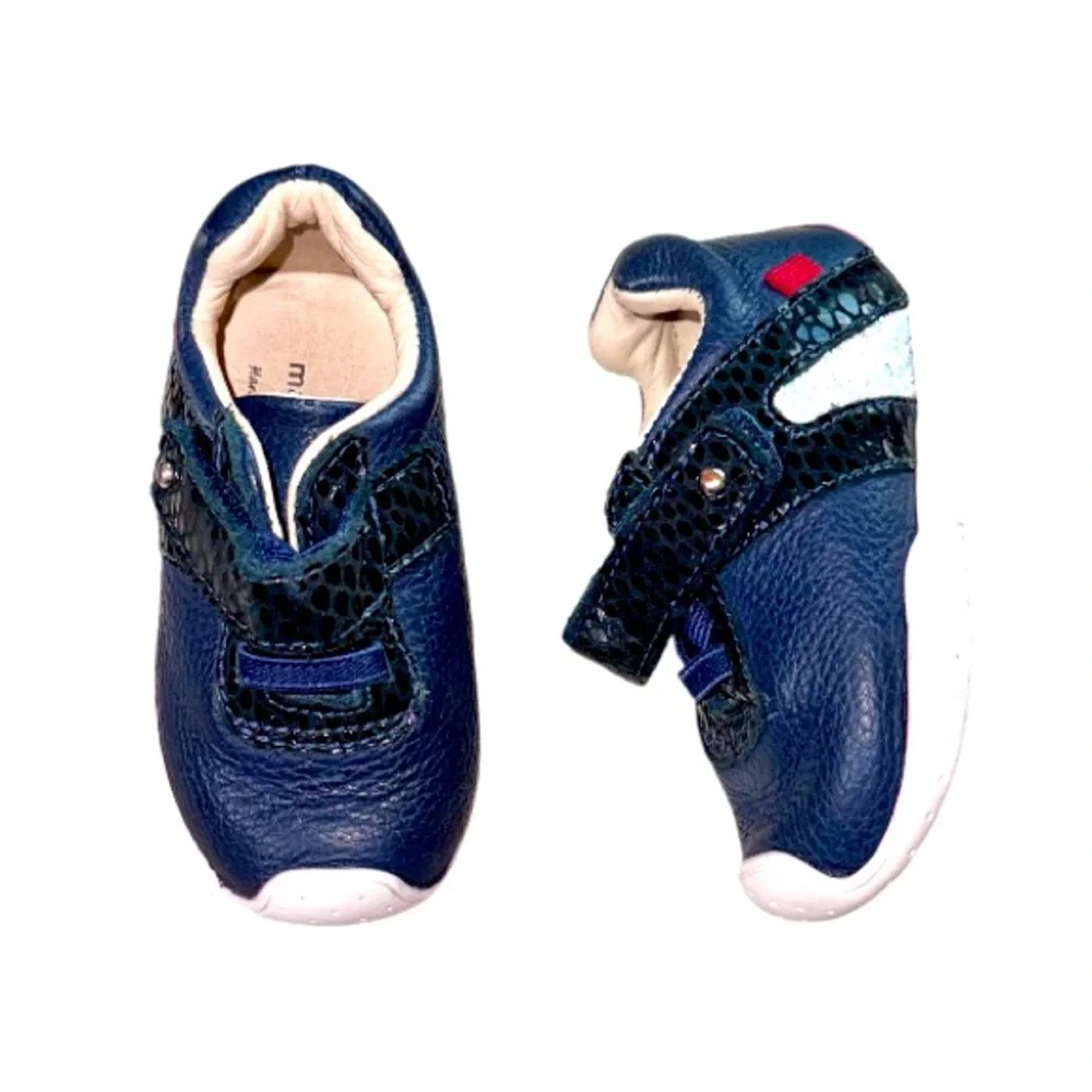 MARC JACOB navy leather tennis shoes ROBEEZ GIrls size 5.5